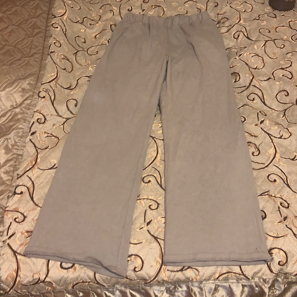 brandy melvillle straight cut pants🍂